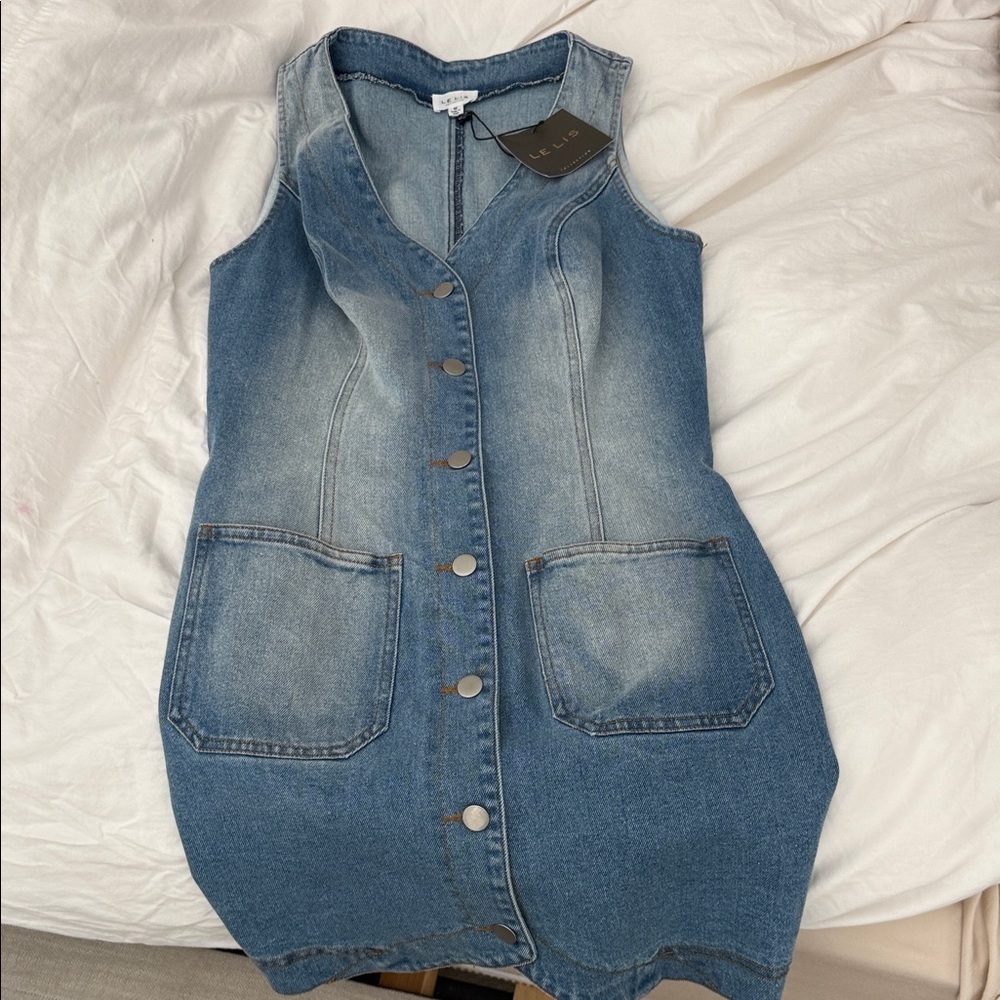 Vici - Le Lis Light Blue Denim Dress